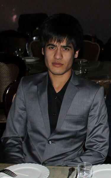  ,   Bek, 32 ,   , 