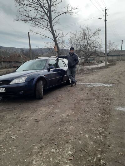  ,   Nicolae, 37 ,   