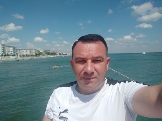  ,   Tyom, 44 ,   ,   , c 