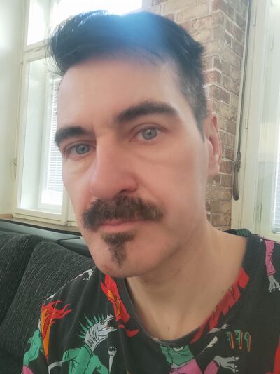  ,   Viktor satra, 51 ,   ,   