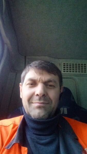  -,   Eduard, 49 ,   