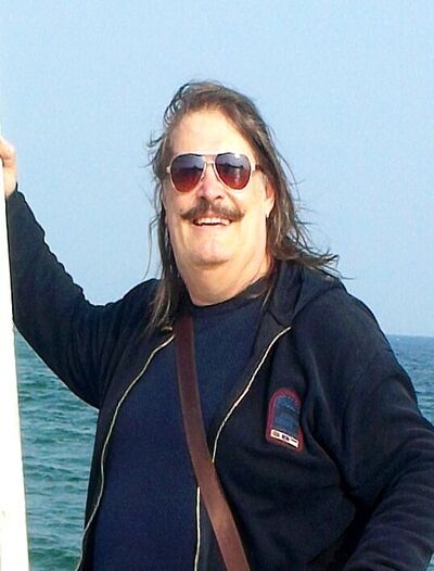  ,   GEORG, 64 ,     , c 