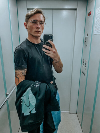 ,   Pavel, 25 ,   ,   