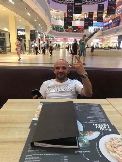  ,   Mike, 49 ,     , c 
