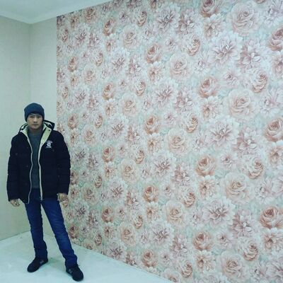  ,   Kolia, 32 ,   