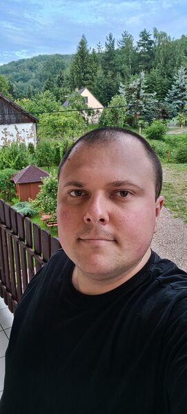  Wieliczka,   Vladimir, 32 ,   ,   , c 