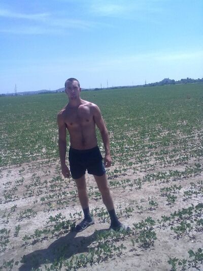  ,   Ruslan, 30 ,   