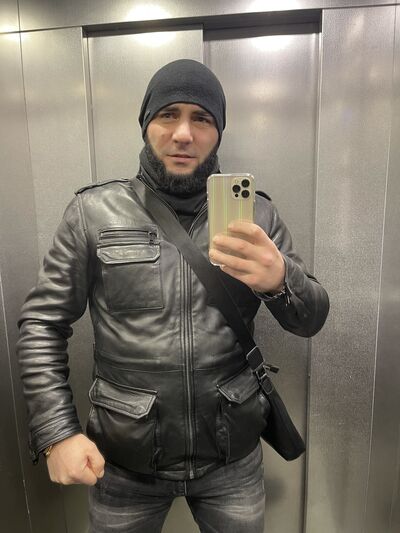  -,   Magna, 37 ,   ,   , 