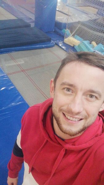  ,   Tony, 31 ,   ,   