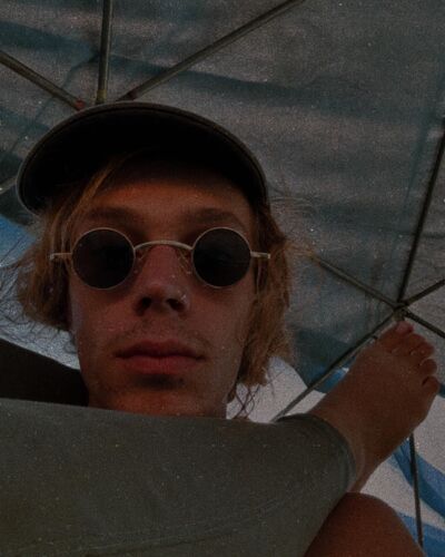  King George,   Yonatan, 25 ,   ,   