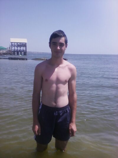  ,   Nikolas, 25 ,   ,   , c , 
