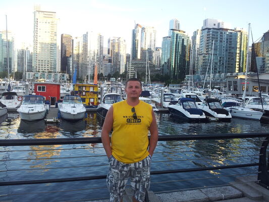  Vancouver,   Sergii, 47 ,   ,   , c 