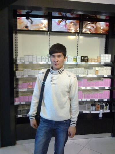  ,   Zakir, 34 ,   