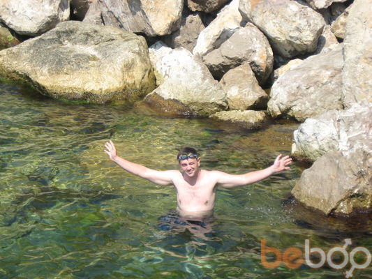  ,   Oleg, 52 ,  
