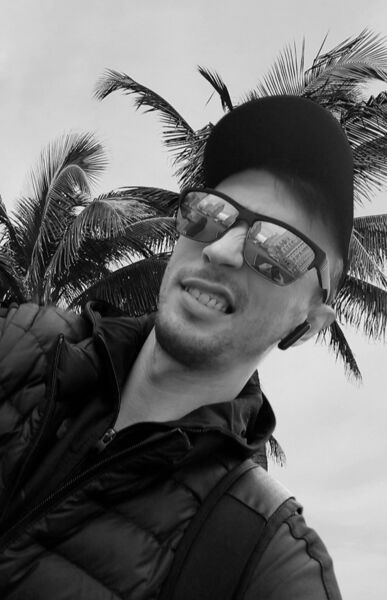  ,   Konstantin, 32 ,   ,   , c 