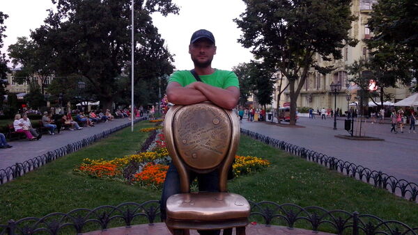  ,   Timur, 44 ,   