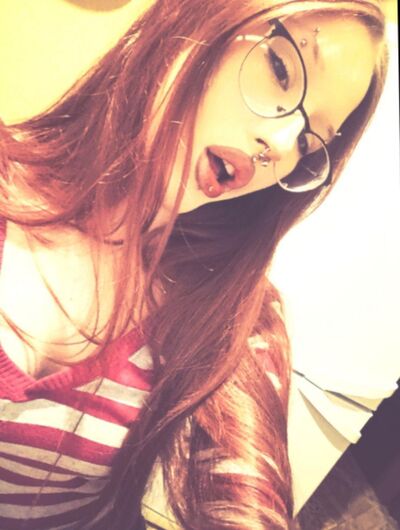  ,   Emsi, 19 ,  