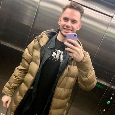  ,   Alex, 32 ,   ,   