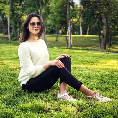  ,   Julia, 29 ,   ,   , c , 