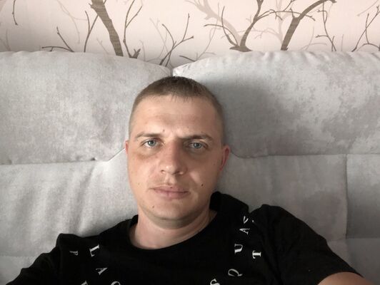  ,   Alex, 41 ,  