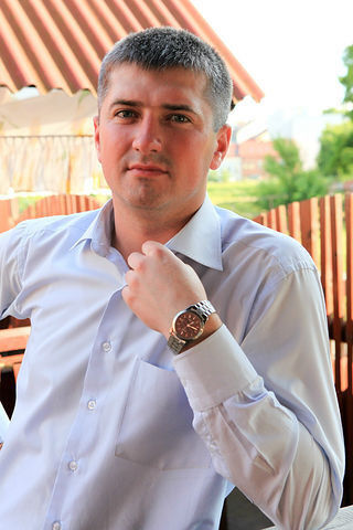  ,   Anton, 40 ,   
