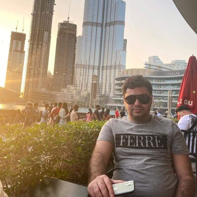  ,   Arman, 29 ,   ,   