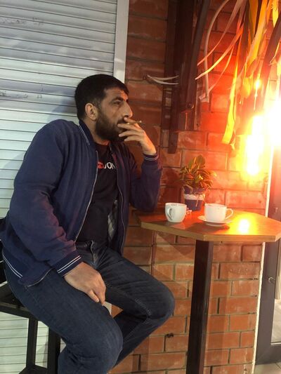  ,   Artem, 46 ,   ,   , c , 