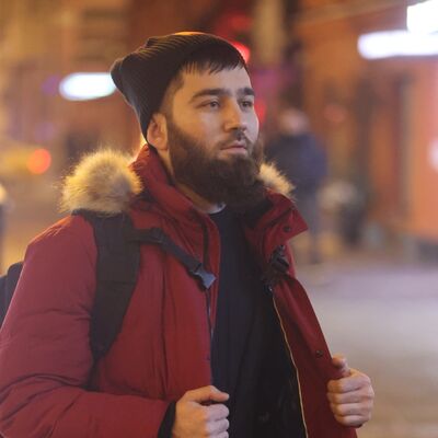   ,   Azaunur, 33 ,   ,   