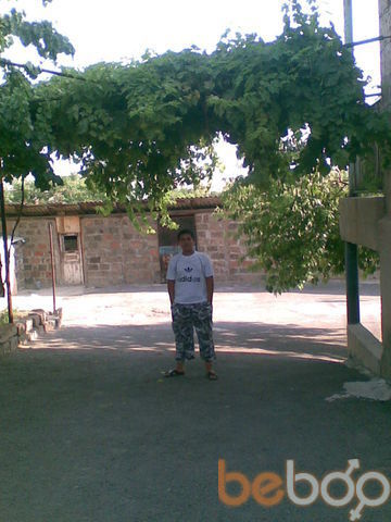  -,   Narek, 32 ,   ,   , c 