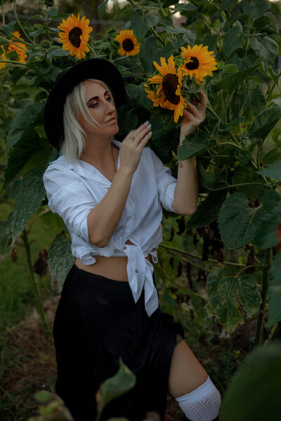  ,   Anna, 37 ,   c 