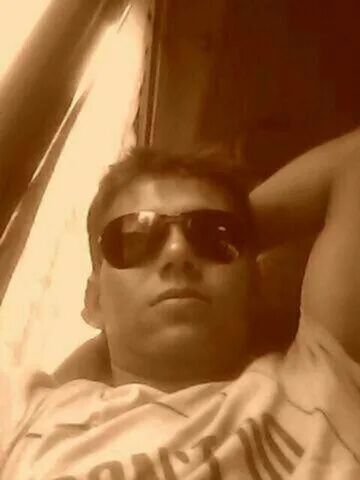  -,   BEHRUZ, 32 ,   ,   , c 