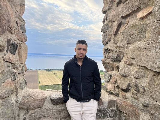  Tumba,   Hashem, 34 ,   ,   