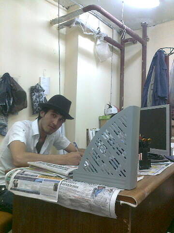  4976563  Ali, 37 ,    