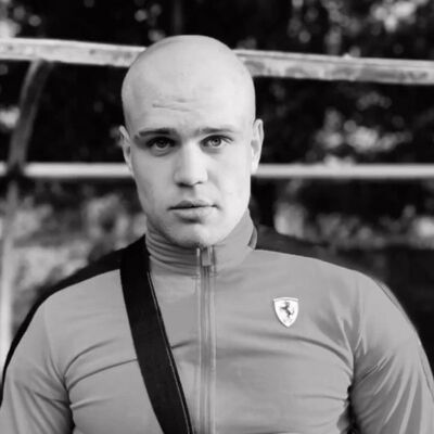  ,   Sasha, 25 ,   ,   