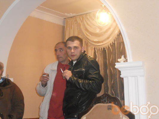  1865043  Gio, 40 ,    