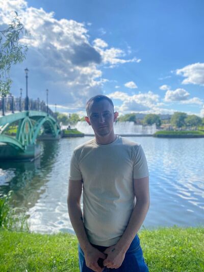  ,   Viktor, 30 ,   ,   