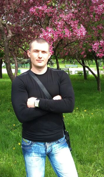  ,   Alex, 42 ,   ,   