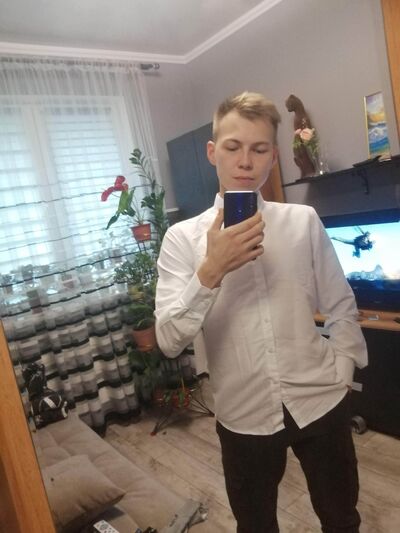  ,   Konstantin, 23 ,   ,   