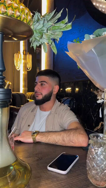  ,   Ali, 32 ,   ,   , c 