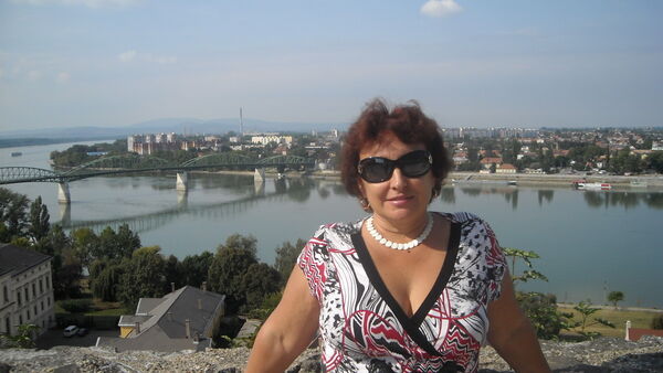  ,   Elena, 63 ,   ,   , c 