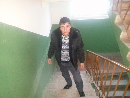  ,   Ulugbek, 32 ,  