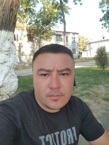  ,   Oskar, 37 ,   ,   