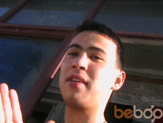  ,   Janik, 39 ,   