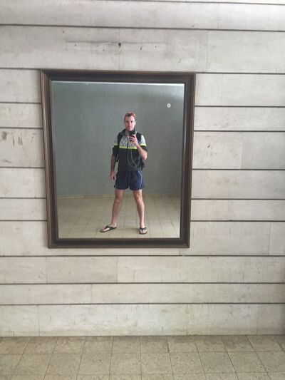  Holon,   George, 42 ,   ,   , c 