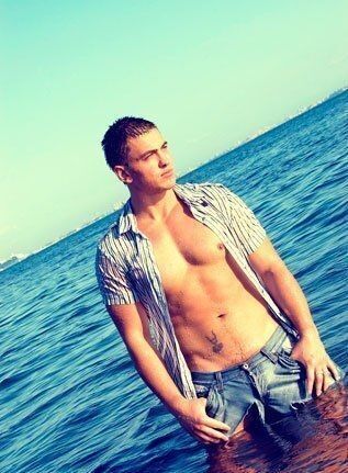  ,   Zuraxxx, 39 ,   