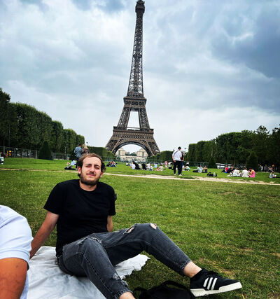  Cannes,   Samo, 28 ,   ,   