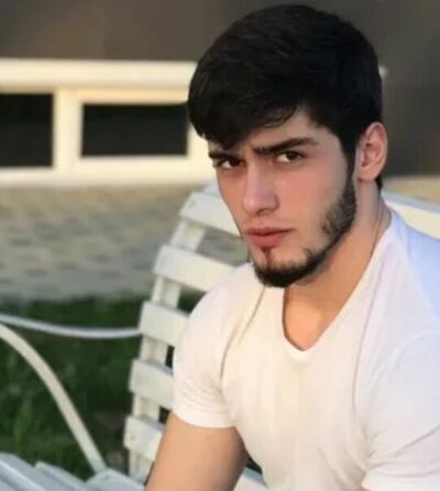  ,   Artur, 29 ,   ,   , c 