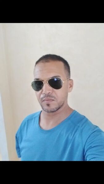  ,   Layoun, 37 ,   ,   , c , 
