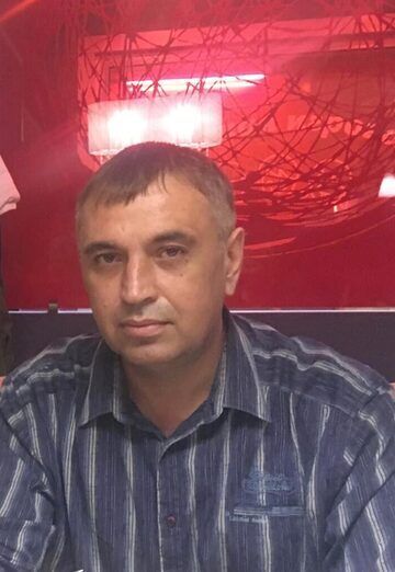  46647863  , 54 ,    