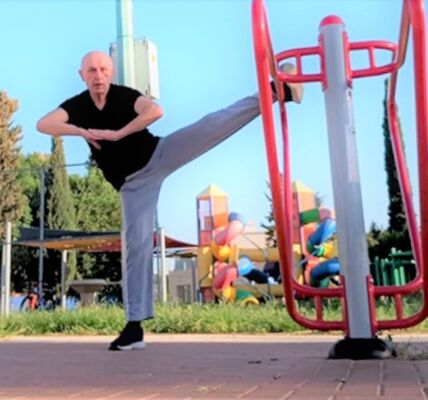  Holon,   , 65 ,   ,   